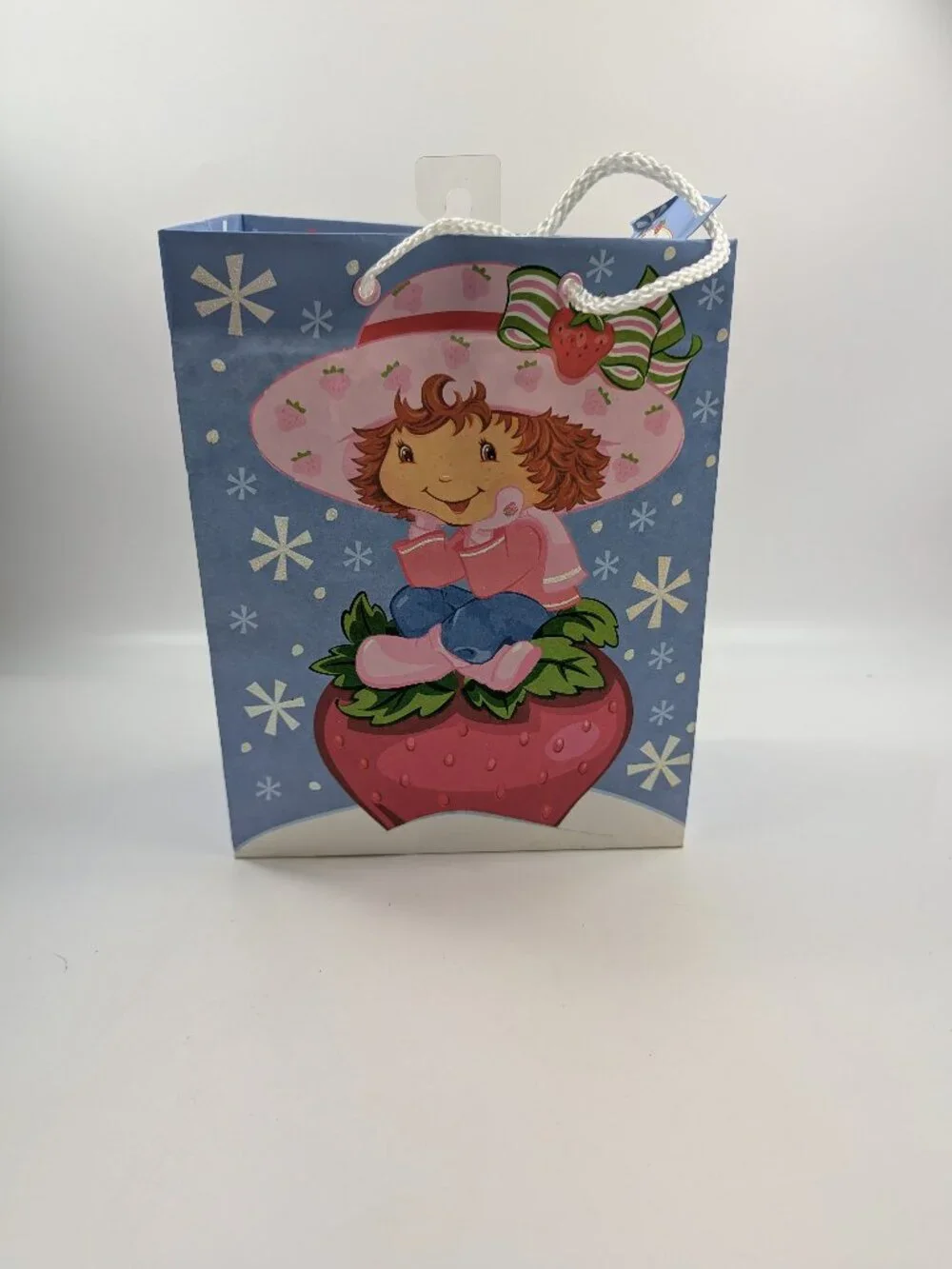Strawberry Shortcake Winter Gift Bag Y2K Reusable Glitter Detail 8
